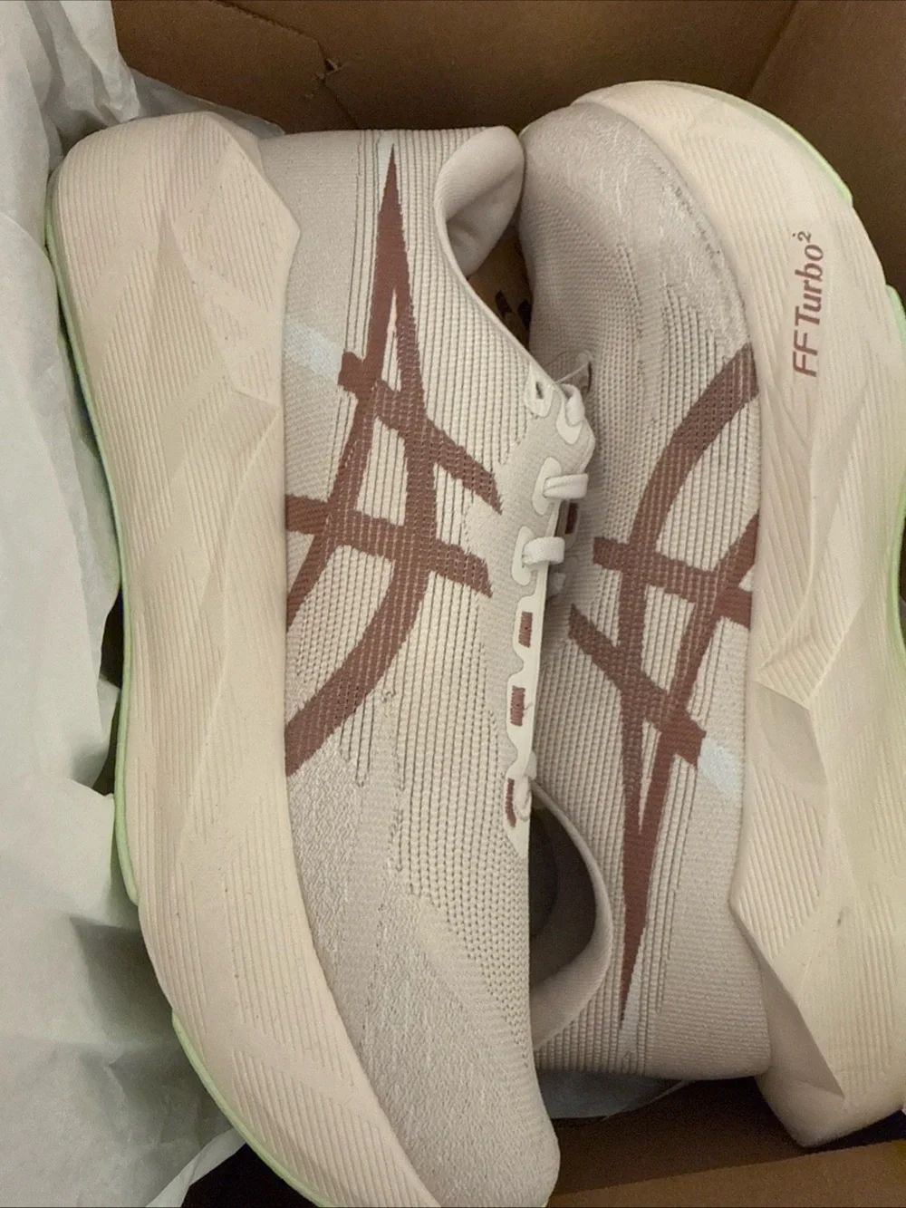 Man's Sneakers & Athletic Shoes ASICS Novablast 6 Size 9 Men’s